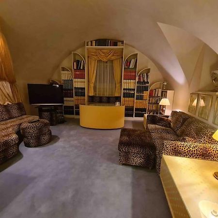 Domus Aurea Lägenhet Bolzano Exteriör bild